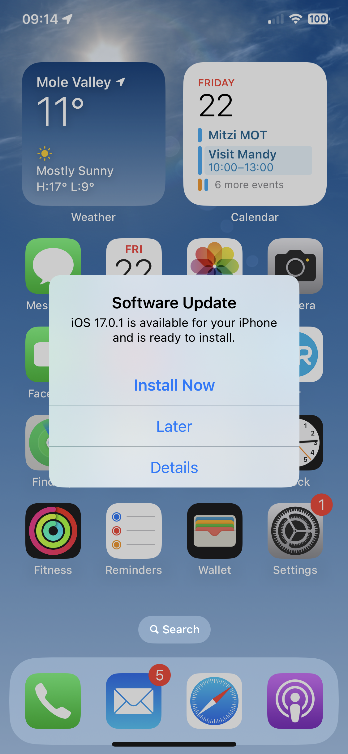 iOS 17.0.1 ready to install screenshot